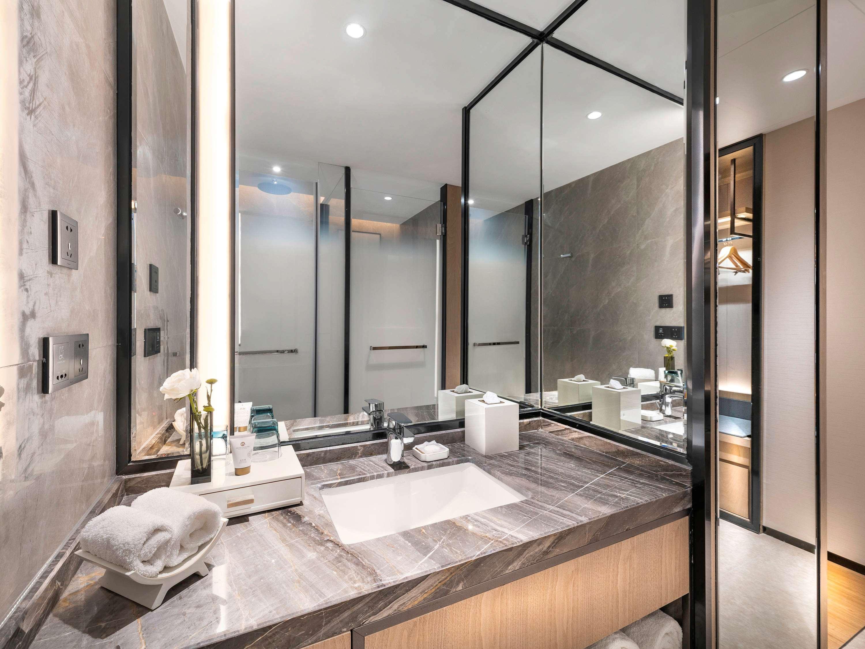 Grand Mercure Wuhan Qiaokou Eksteriør billede